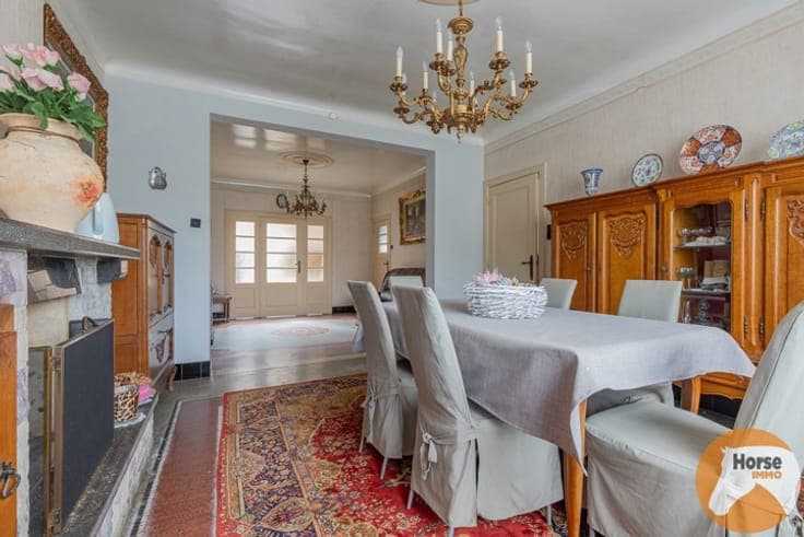 BURST - Te renoveren woning met tal van mogelijkheden