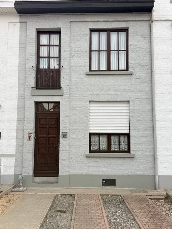 Family home with 4 bedrooms and deep garden in Geraardsberge