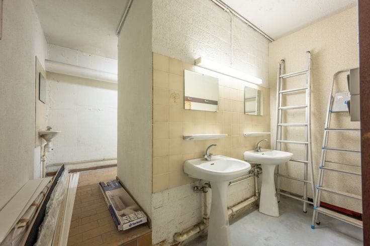14 spacious basement storage units for sale in Residence Sp…