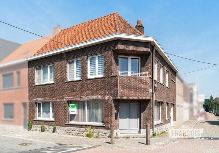 Investment property with 2 rented apartments in Zelzate
