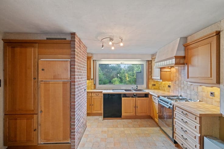 House to renovate for sale in Gent