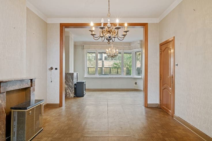 House to renovate for sale in Gent