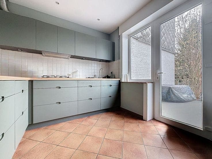6 bedrooms House + garden For Sale