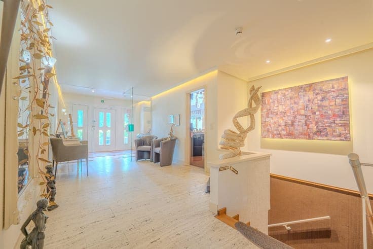 Waimes : 15-room hotel-restaurant on 10,113 m² – Share Deal
