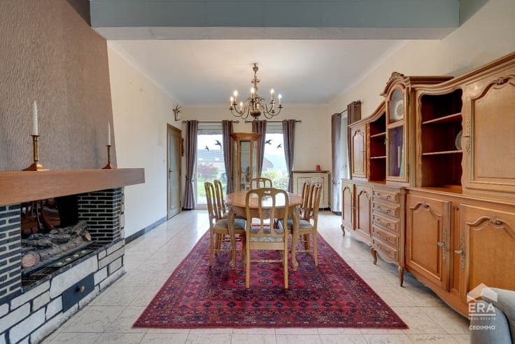 QUIET VILLA ON A 12-ARE 62-CA PLOT