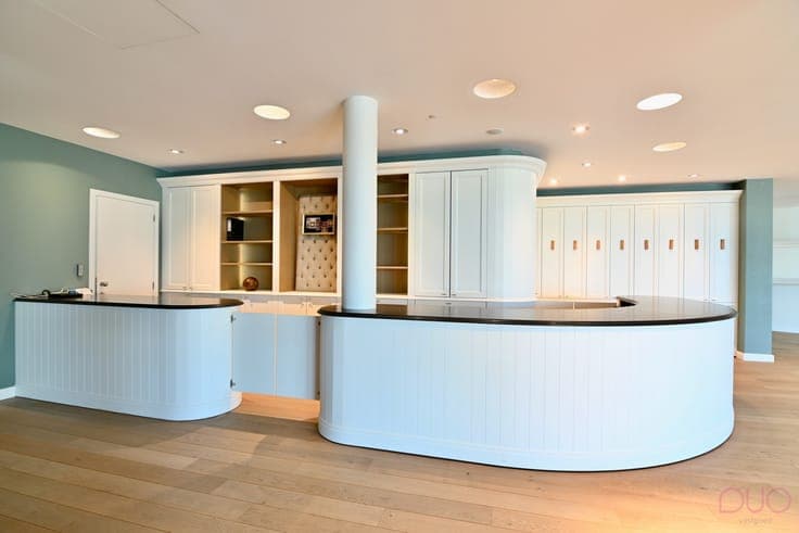 Handelspand op commerciële locatie met luxueuze penthous...