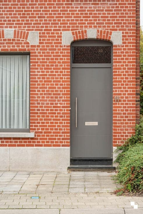 Ruime eengezinswoning met inpandige garage nabij het cent...