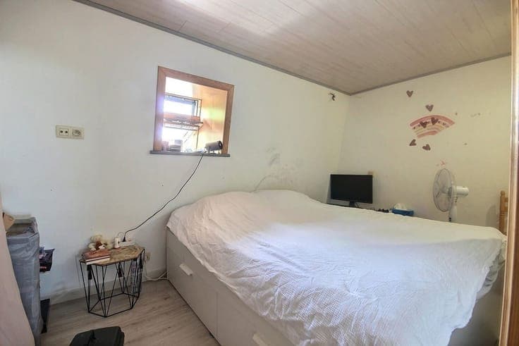 Jolie maison de trois chambres et jardin à Herseaux