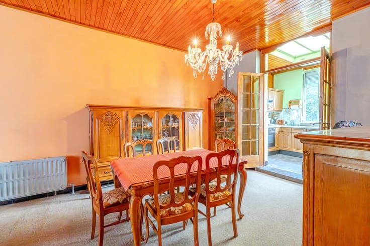4-bedroom house with courtyard in Liège