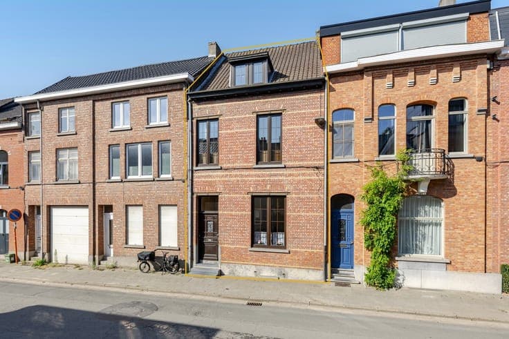Ruime stadswoning met zonnige tuin op topligging aan het Sta