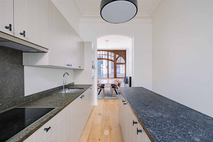 Renovated civilian home in Prinsenhof with large terrace