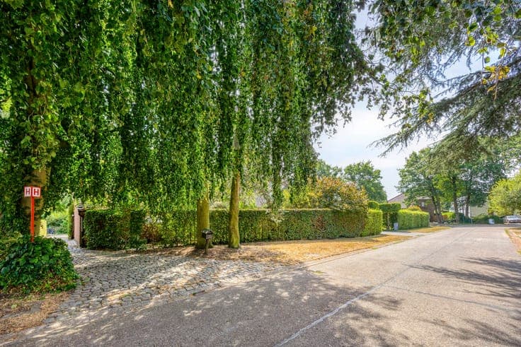 Spacious 4-bed villa in prime Schilde location