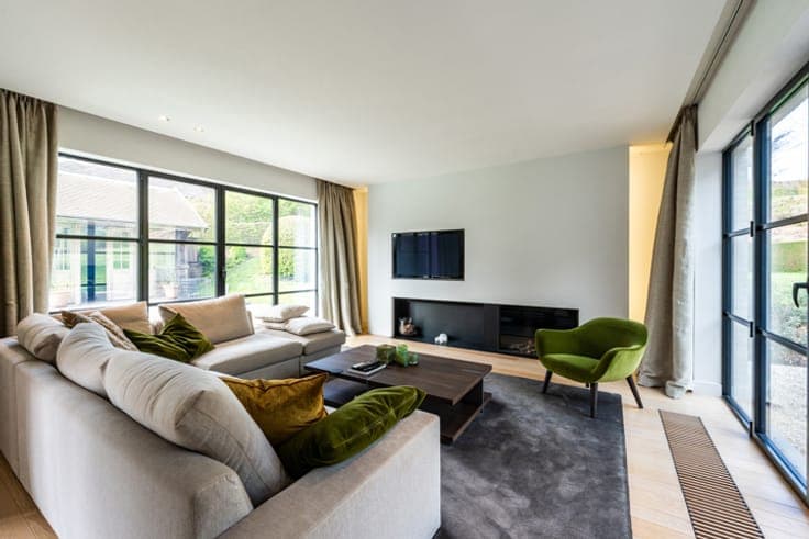 OVERIJSE- Superb villa with swimming pool on a 60-acre plot