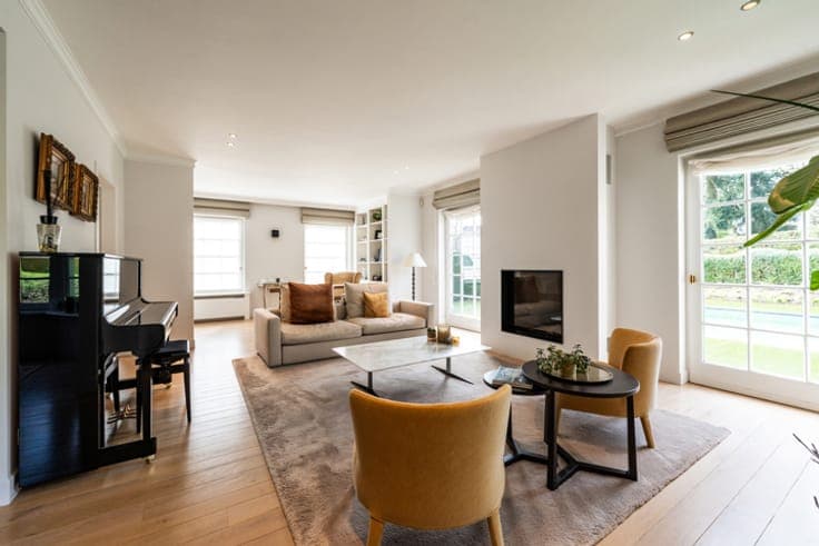 OVERIJSE- Superb villa with swimming pool on a 60-acre plot