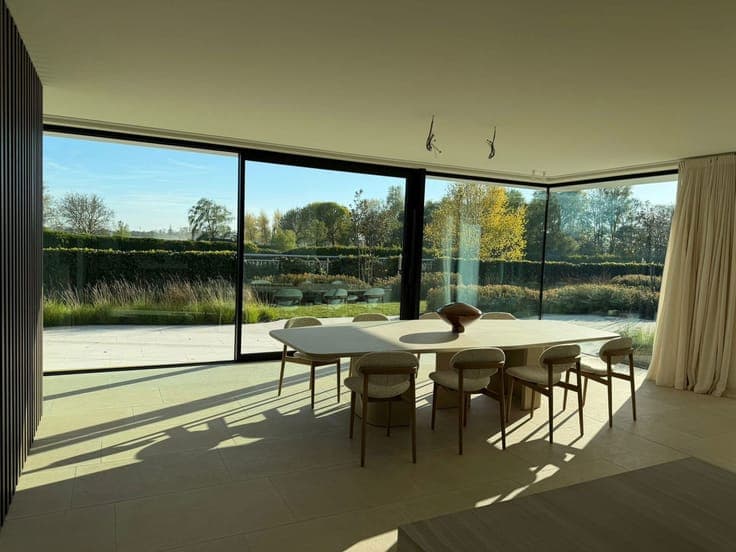 Luxury villa for sale in Knokke with open views over the fie