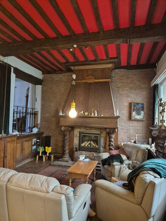 17th-century beguinage home with garden & garage