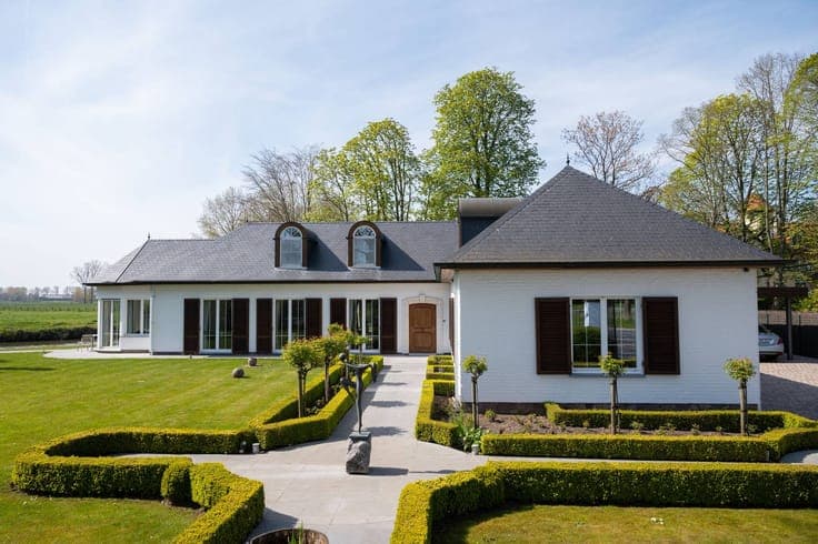 Villa on the Leie