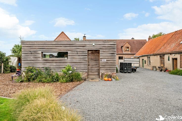 Landelijk gelegen woning met 4 slaapkamers op 3.355 m² in...