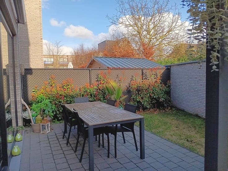 Moderne, zonnige en trendy BEN- woning met 4 slpk en tuin