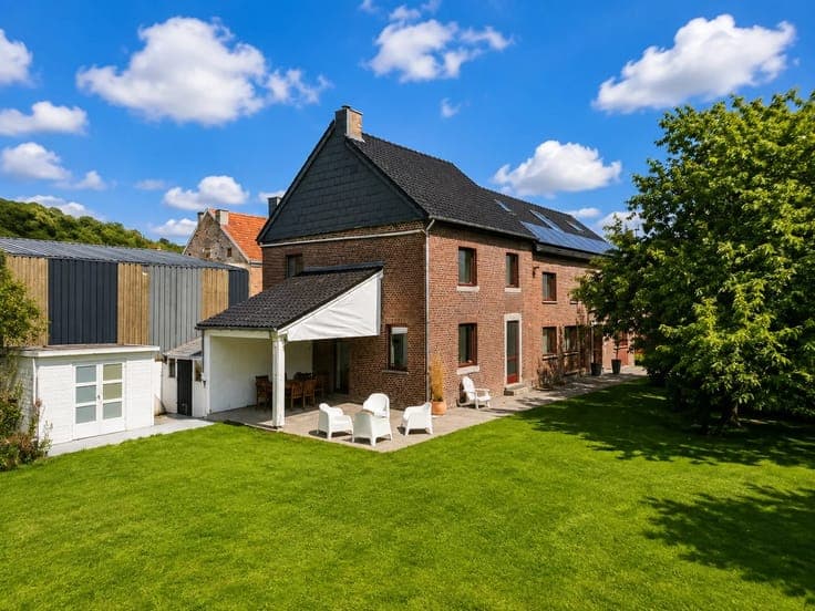 Sale - House Bassenge - 550,000 €