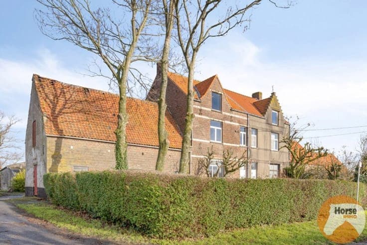 OUDENBURG - Hoevewoning op +- 3 ha