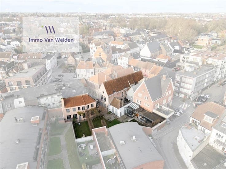 Unieke karakterwoning met handelszaak in hartje Oudenaarde –