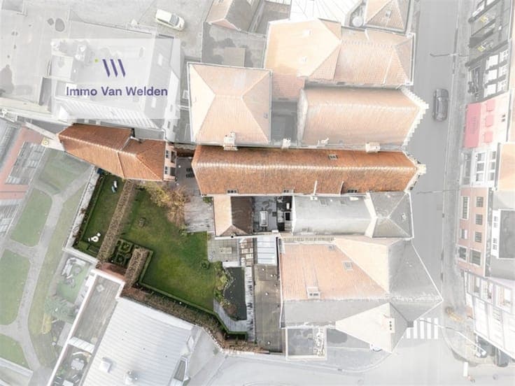 Unieke karakterwoning met handelszaak in hartje Oudenaarde –