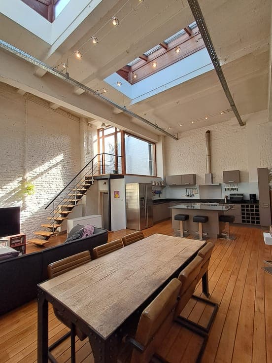 Unique rear house with a loft feel in a green oasis