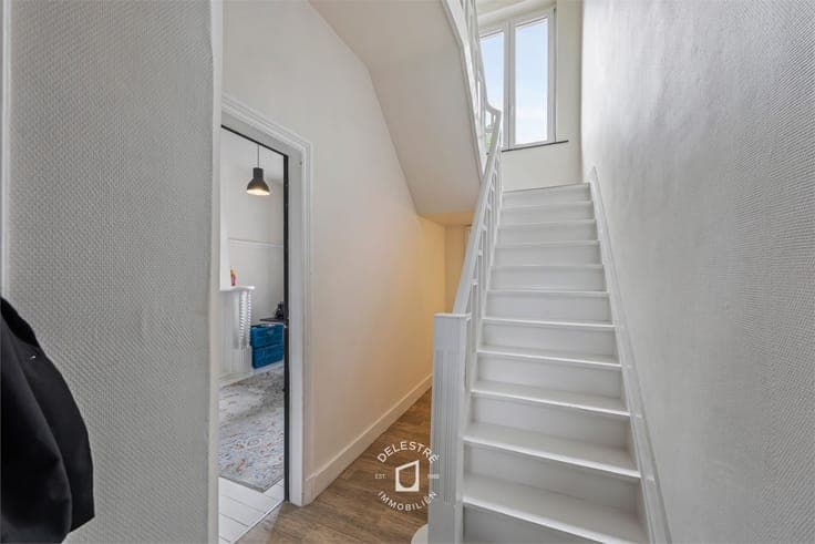 INSTAPKLARE HERENWONING 4 SLPK. MET TUIN