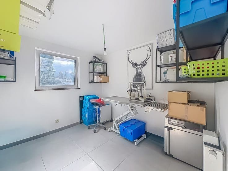 JOLIE MAISON AVEC GARAGE ET JARDIN