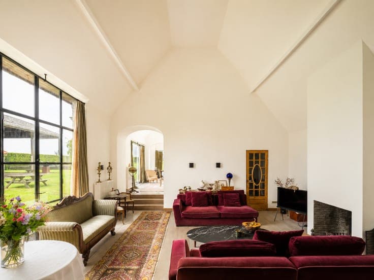 Karaktervolle gerenoveerde hoeve met zwembad en wijngaard...