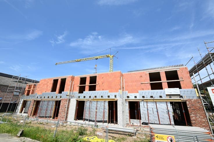 MODERN ogende nieuwbouwwoningen met AUTOSTANDPLAATS!