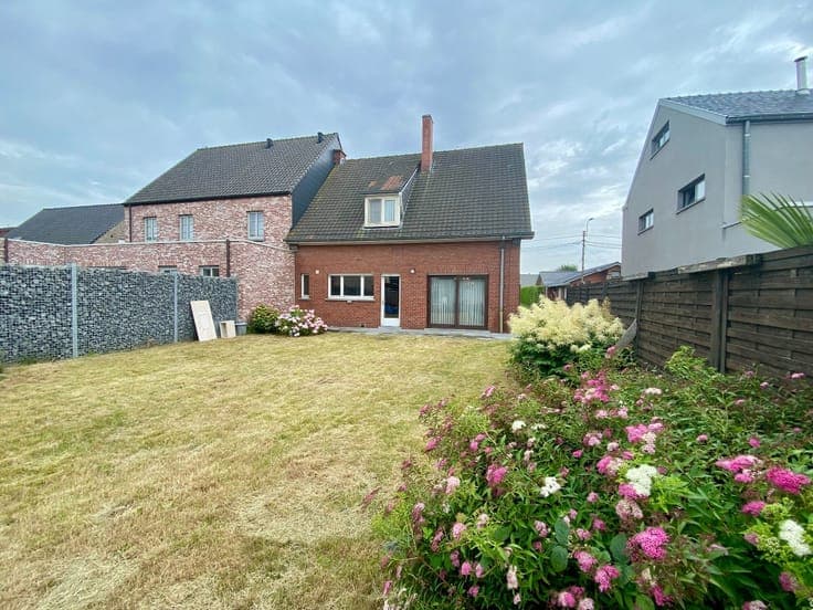 House in Sint-Eloois-Vijve