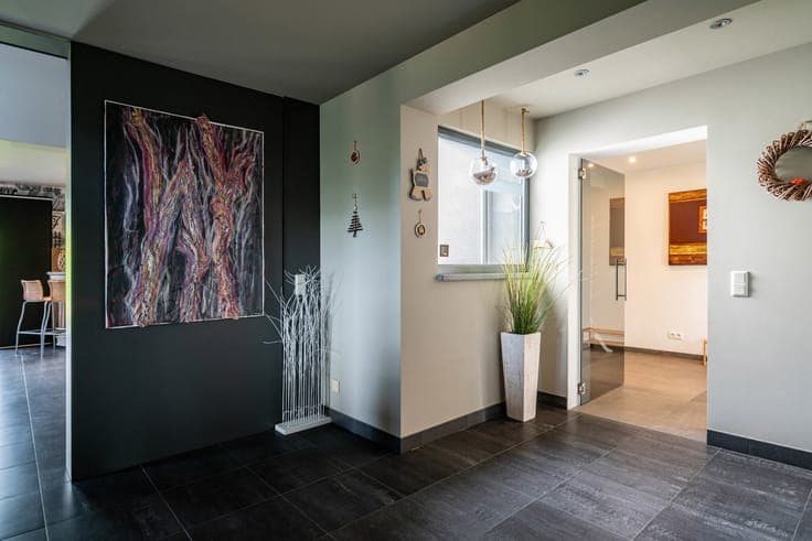 Turnkey home with tourism business