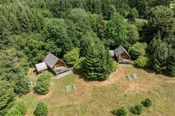 Turnkey home with tourism business