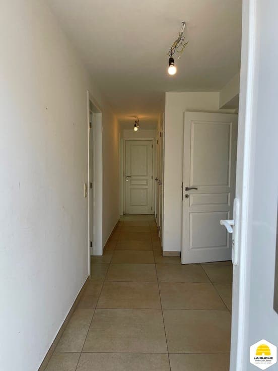 Villa 143,5m² nets, 5a10ca, 5 chambres, caves et garage