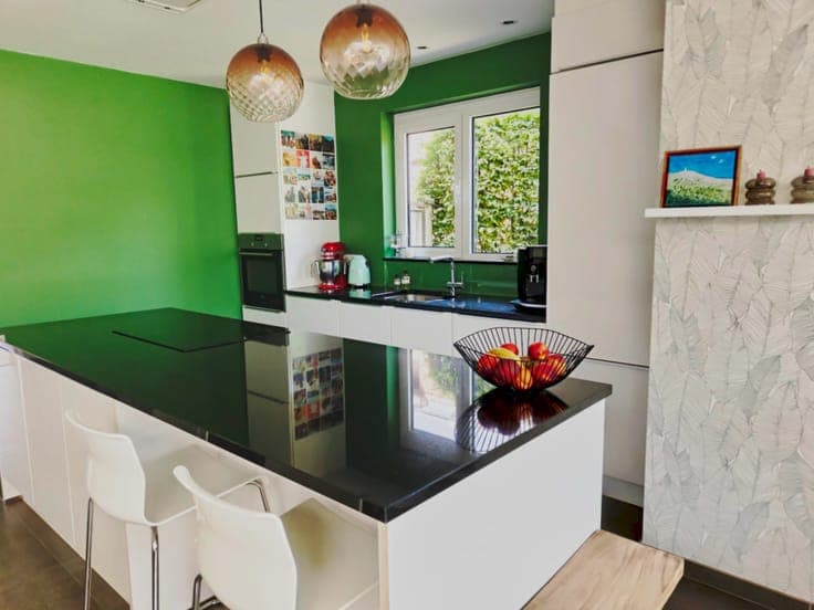 Move-in ready home with EPC B and dream garden