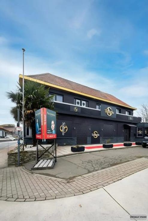 Mixed-use villa for commercial and residential purposes of ±