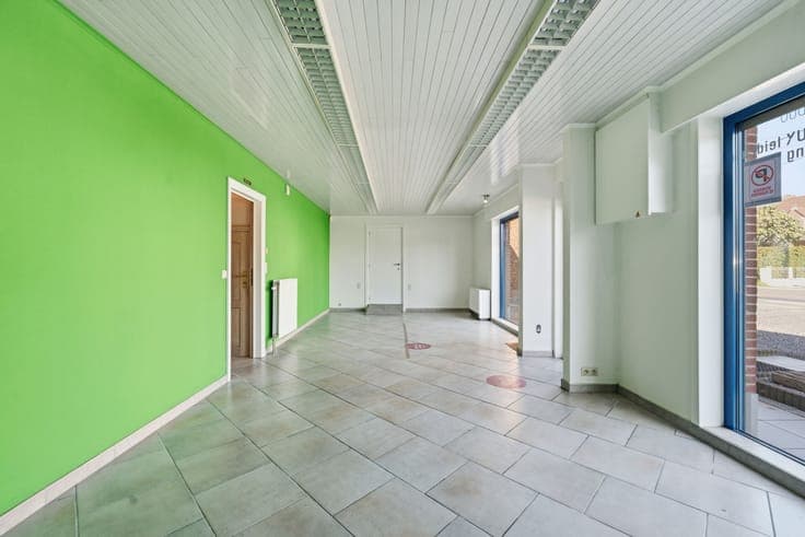 VERSATILE PROPERTY WITH 1001 POSSIBILITIES