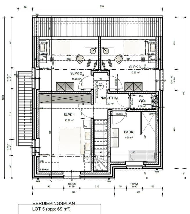 Alleenstaande nieuwbouwwoningen met garage of carport.