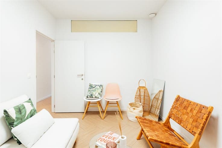 Opbrengsteigendom met praktijk en duplex appartement