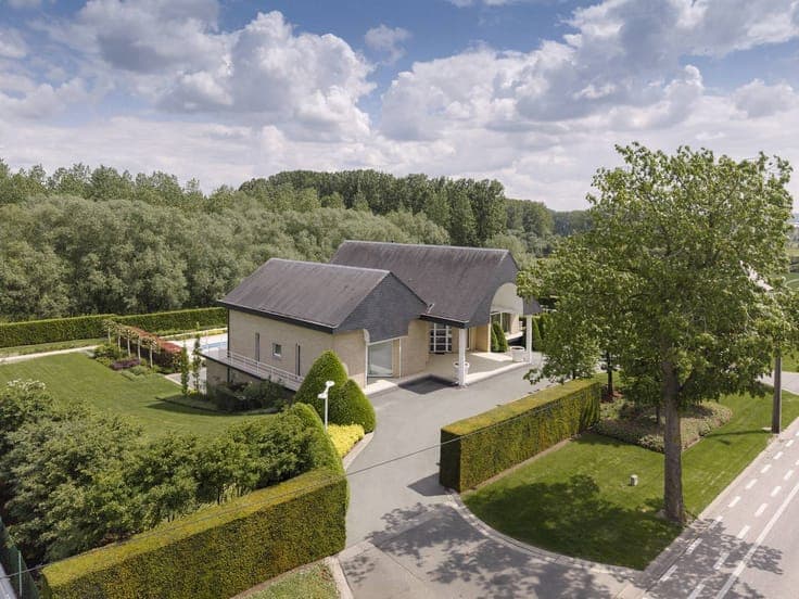 Luxury villa with swimming pool for sale in Geraardsbergen