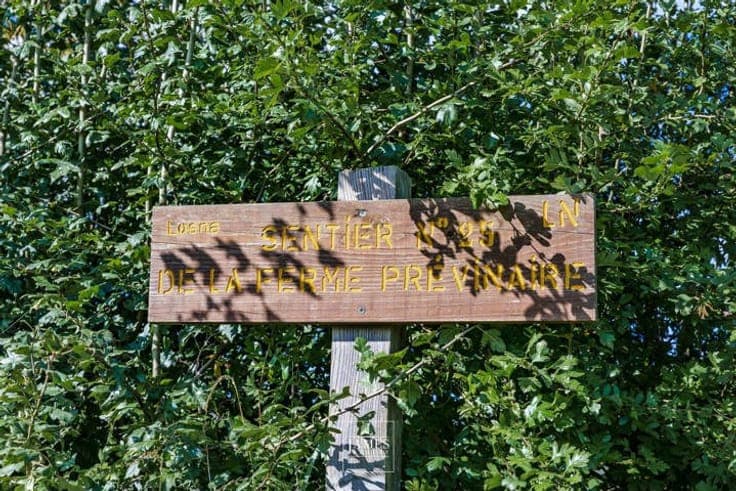 Plancenoit: 1.5 hectare property with building land