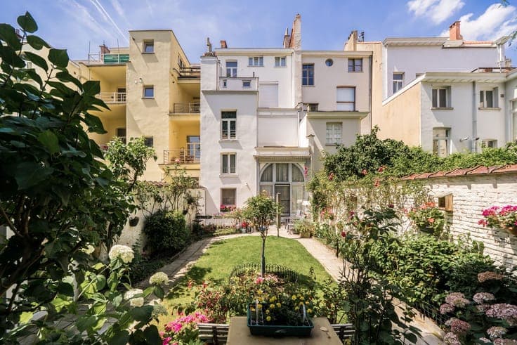 Investment opportunity in a prime location in the European Q