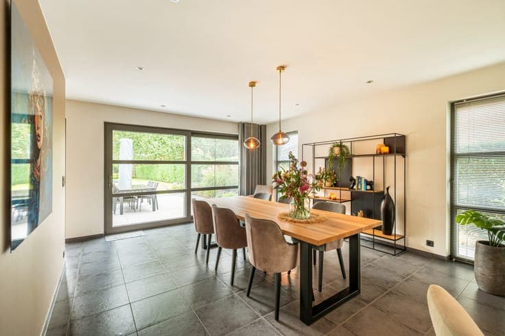 Quietly located villa on a beautiful plot in Leopoldsburg.