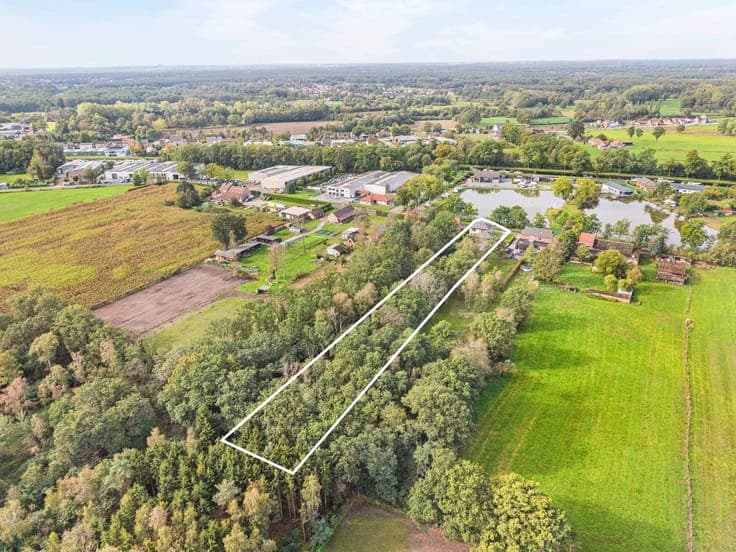 Quietly located villa on a beautiful plot in Leopoldsburg.