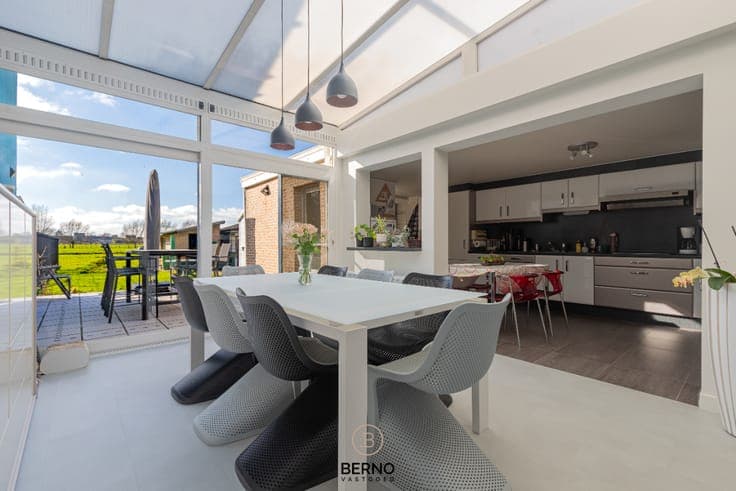 Instapklare woning met garage