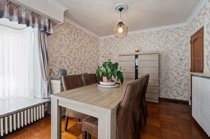 Ruime bungalow met veel potentieel op wandelafstand van c...