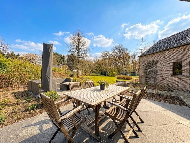 Villa with large garden and meadow for sale in Tremelo