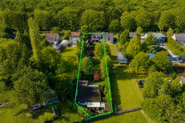 Charmante halfopen woning met polyvalent bijgebouw